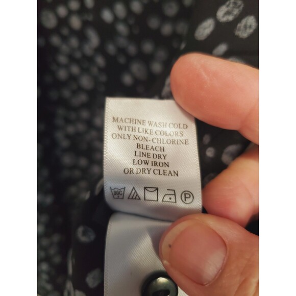 Coldwater Creek Black Dotted V-Neck Long Sleeve Chiffon Lined Blouse Size Medium - Picture 6 of 6